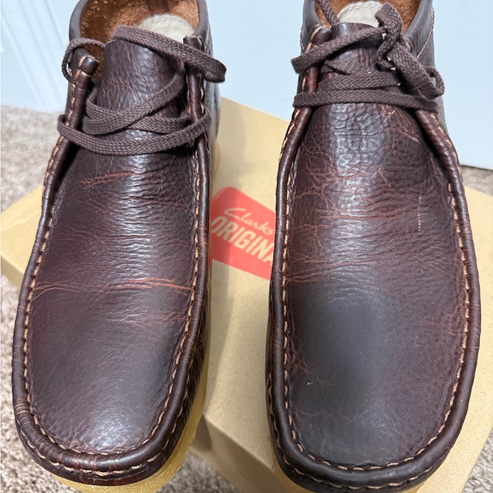 Brand New - Clarks Wallabee Premium Beeswax Boot - Picture 10 of 15